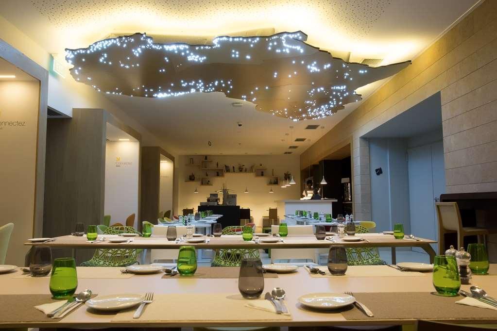 Seen Hotel Abidjan Plateau Restaurace fotografie